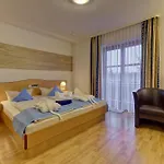 מלון Tannenhof 3*