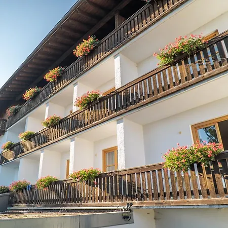 Tannenhof Hotel 3*