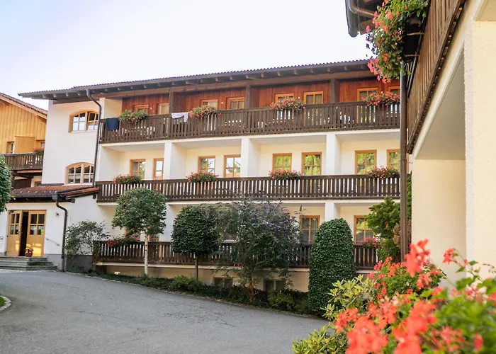 Tannenhof Hotel 3*