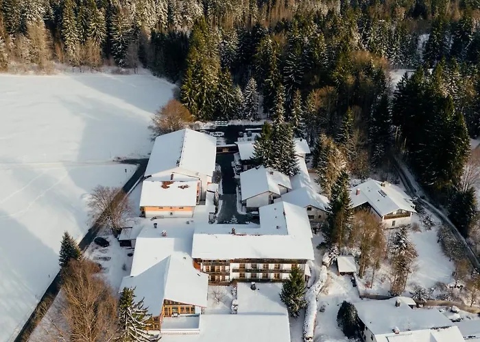 Hotel Tannenhof 3*